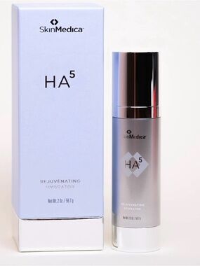SkinMedica Gray and Silver HA5 Rejuvenating Hydrator Bottle